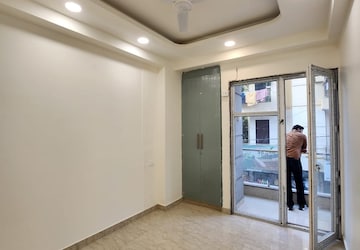 Room in 3 BHK Builder Floor at Chattarpur – for Sale