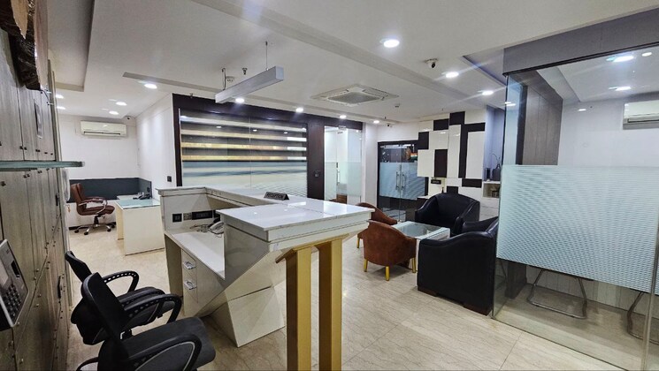 Team Area, netaji subhash place Commercial Office Space 2484 Sq.Ft. In Netaji Subhash Place Delhi 9369562