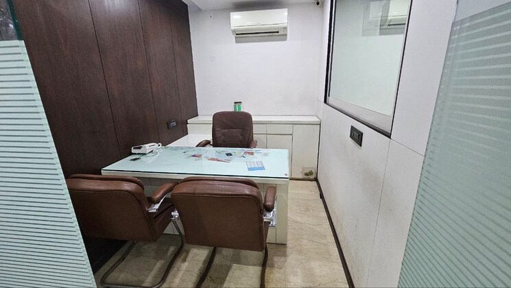 Team Area, netaji subhash place Commercial Office Space 2484 Sq.Ft. In Netaji Subhash Place Delhi 9369562