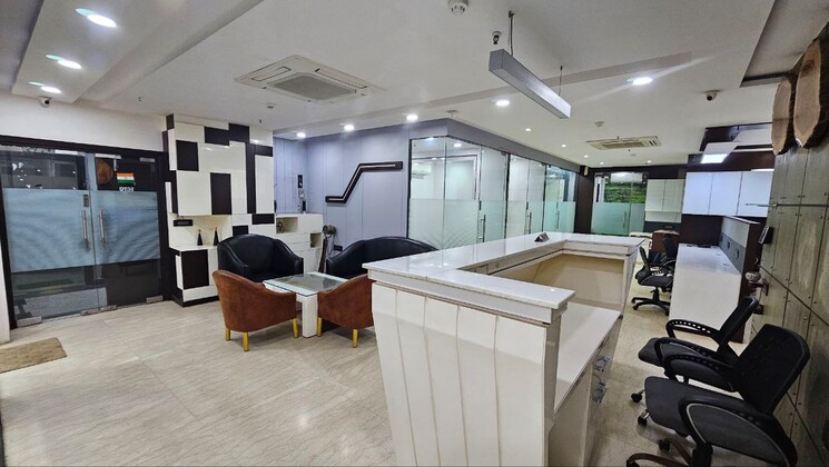 Team Area, netaji subhash place Commercial Office Space 2484 Sq.Ft. In Netaji Subhash Place Delhi 9369562