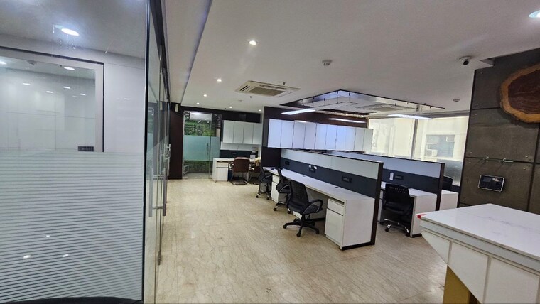 Team Area, netaji subhash place Commercial Office Space 2484 Sq.Ft. In Netaji Subhash Place Delhi 9369562