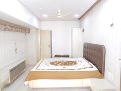 1.5 BHK + Study Room Apartment For Sale in Lodha Eternis