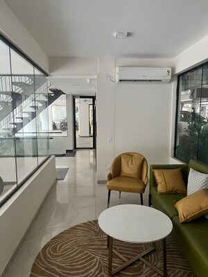 Team Area in 3.5 BHK Apartment at M3M Soulitude, Sector 89 – for Rent