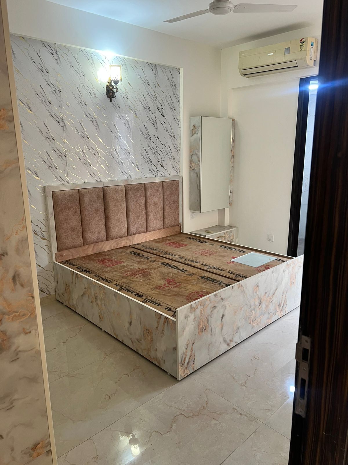 3.5 BHK + Servant Room Apartment For Rent in M3M Soulitude