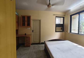 Room in 1 BHK Apartment at Hiranandani Estate, Ghodbunder Road – for Rent