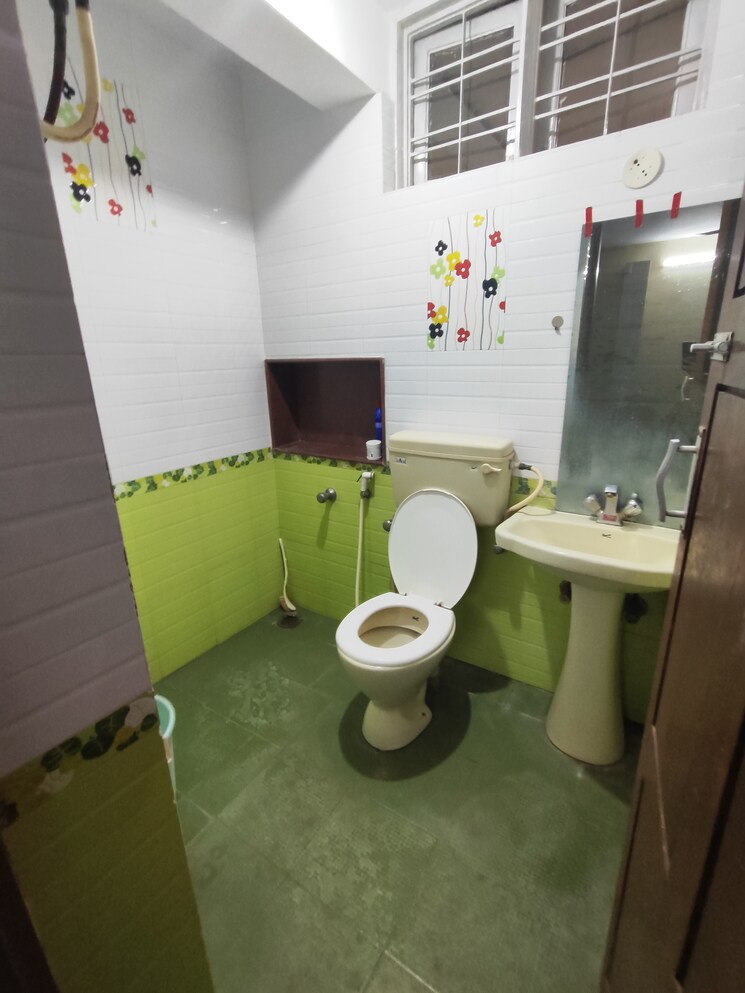 Team Area, koramangala 1 RK 300 Sq.Ft. Builder Floor In Koramangala Bangalore 9369620