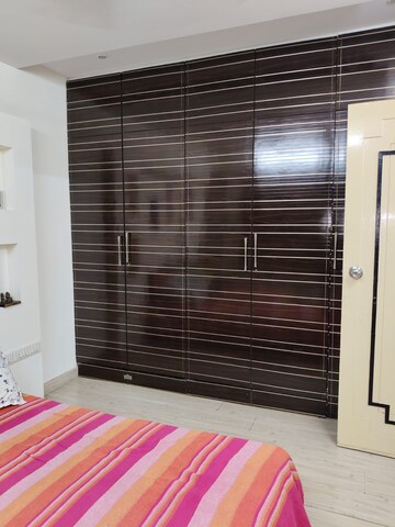 Room in  Office Space at Hiranandani Gardens, Powai – for Rent