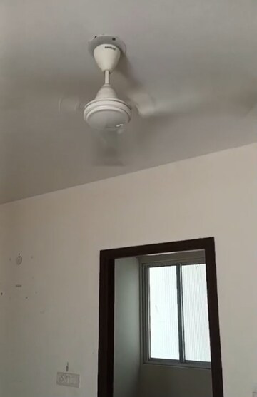 Room in 2 BHK Apartment at M3M Woodshire, Sector 107 – for Rent