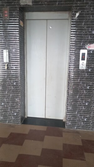 Lift in 3 BHK Apartment at Pundag – for Sale