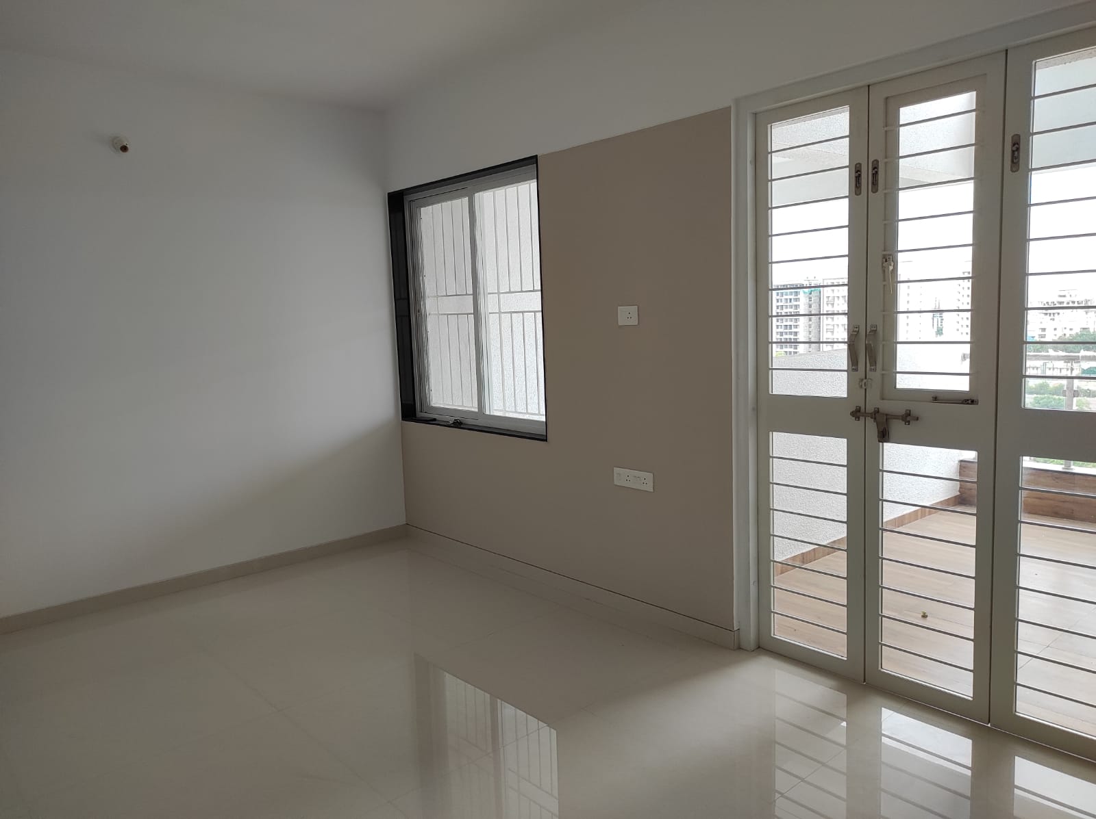 2 BHK Apartment For Sale in Casa Imperia