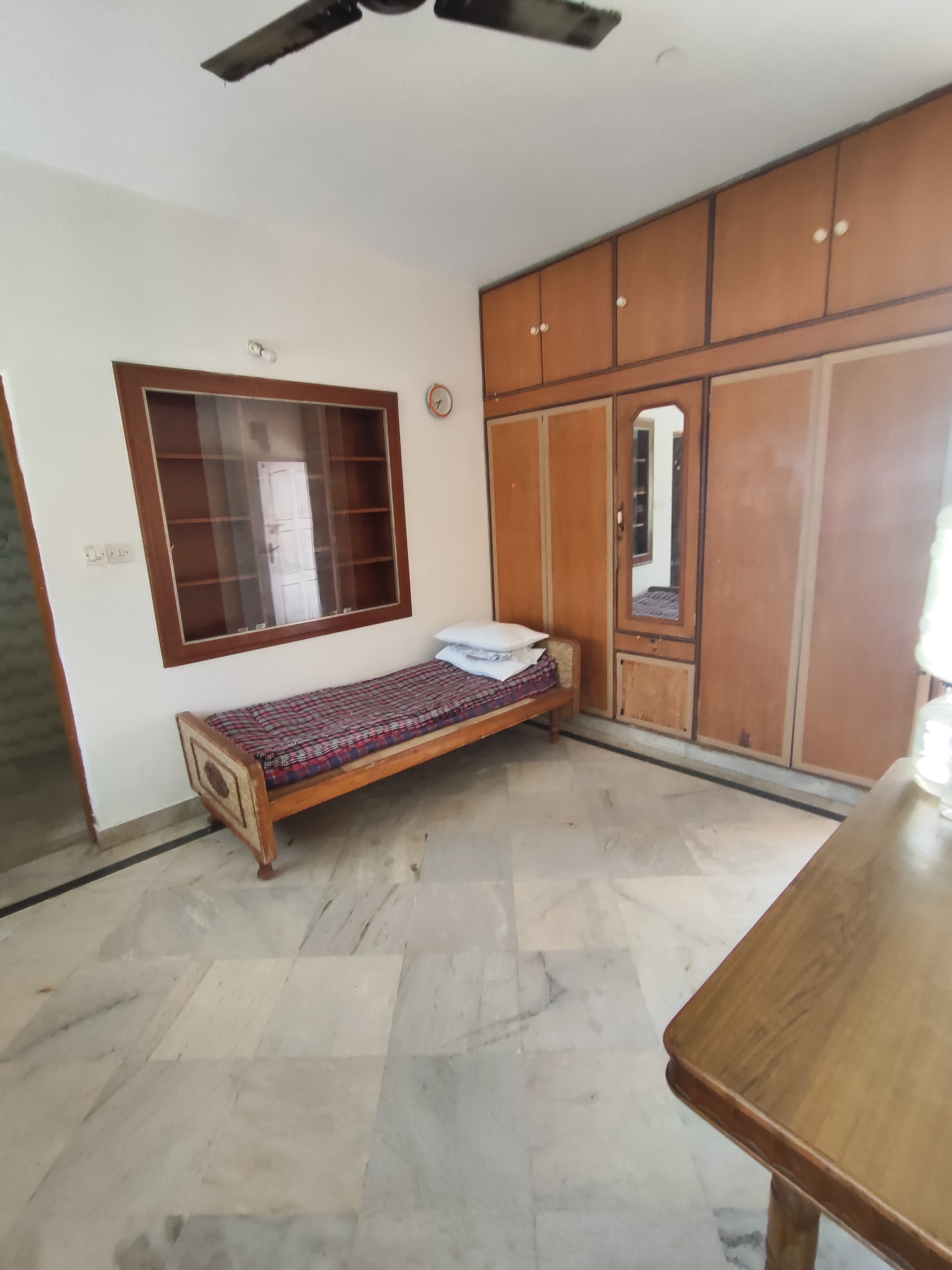 1 RkBuilder Floor For Rent in Koramangala