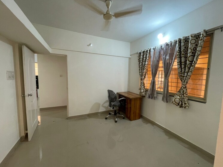 Living Room, walhekarwadi 2 Bedroom 975 Sq.Ft. Apartment In Walhekarwadi Pune 9369714