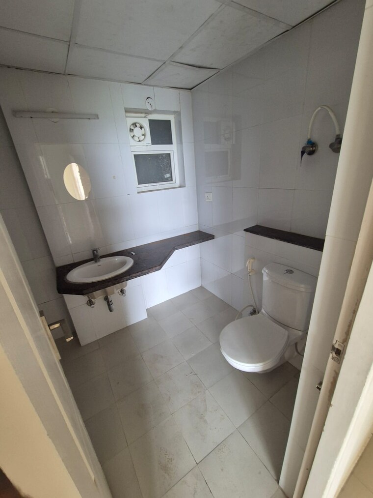 Bathroom, anant-raj-maceo 3 Bedroom 2320 Sq.Ft. Apartment In Sector 91 Gurgaon 9369751