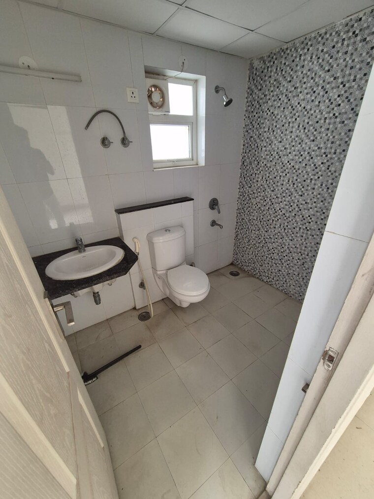 Bathroom, anant-raj-maceo 3 Bedroom 2320 Sq.Ft. Apartment In Sector 91 Gurgaon 9369751