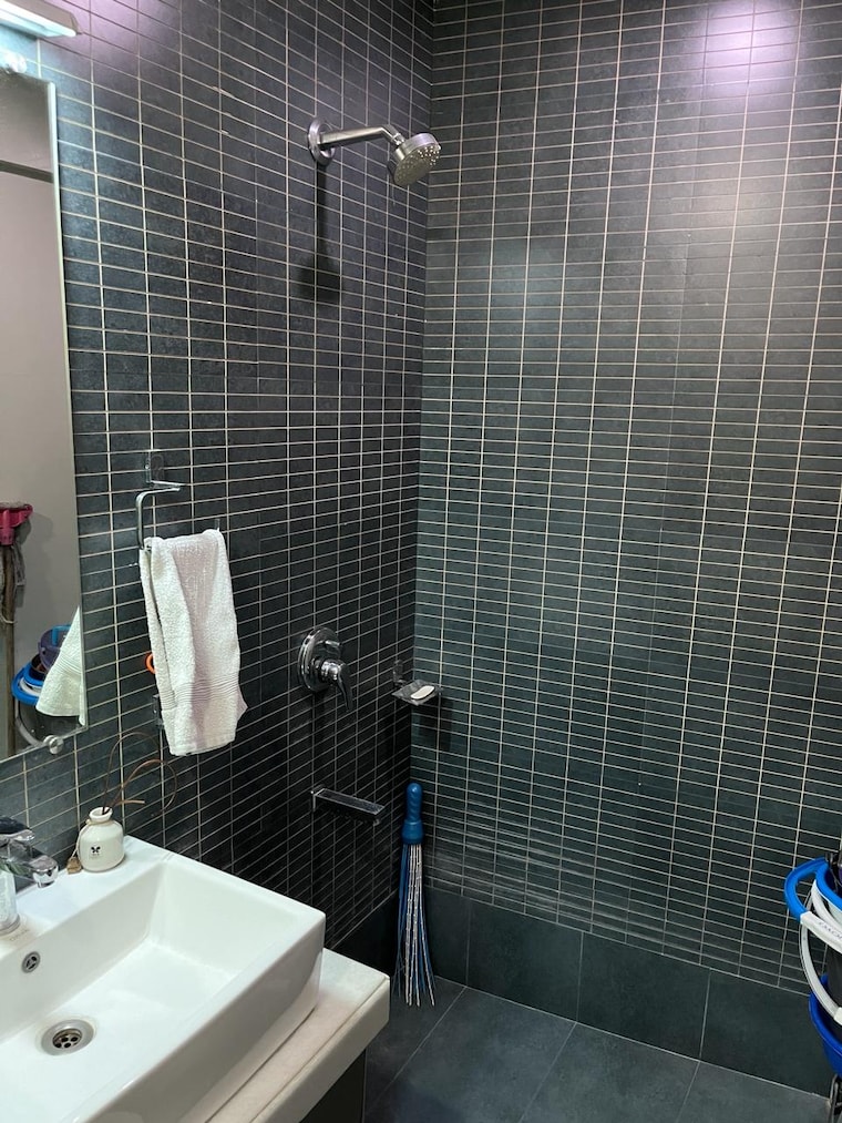 Bathroom, shiv-windmill-village 3 Bedroom 1264 Sq.Ft. Apartment In Bavdhan Pune 9369669