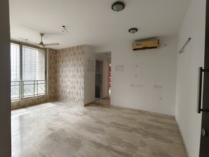 1 BHK Apartment For Rent in Hiranandani Fedora, Ghodbunder Road