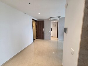 2 BHK Apartment For Rent in Kalpataru Magnus, Bandra East