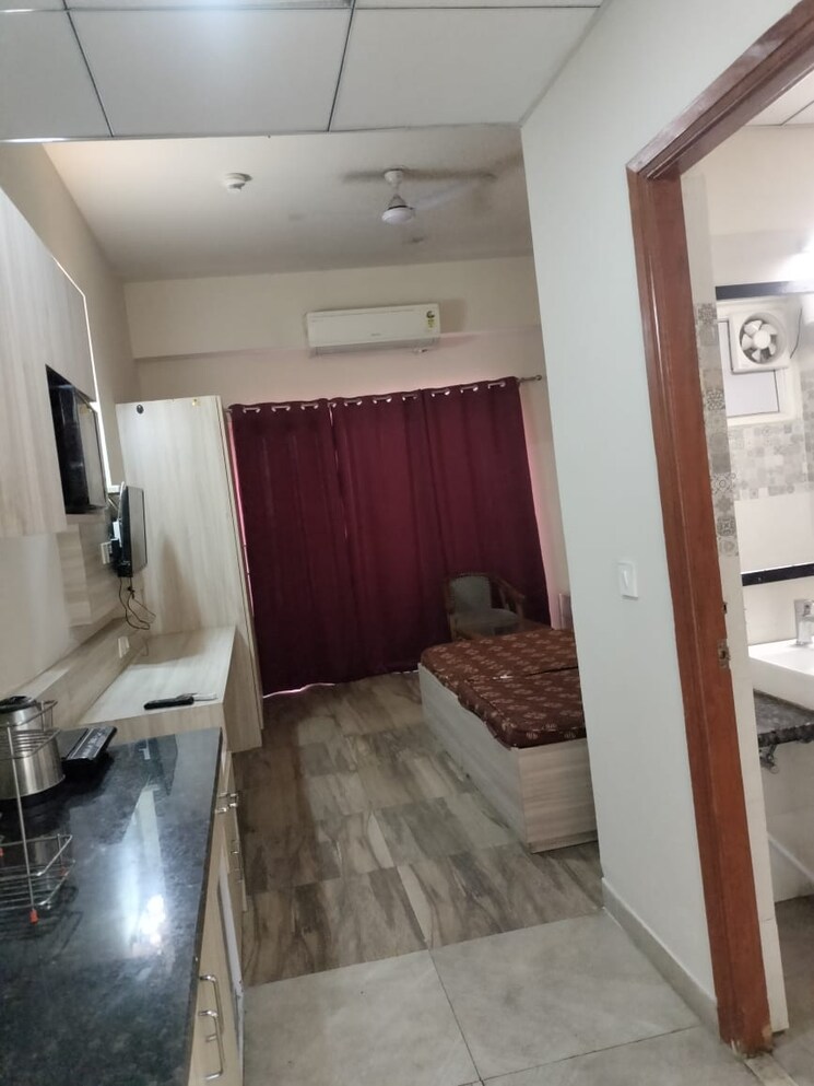 Bathroom, paramount-golfforeste 1 Bedroom 435 Sq.Ft. Apartment In Zeta I Greater Noida Greater Noida 9369735