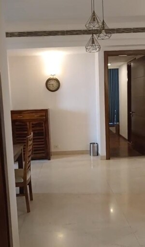 Room in 3 BHK Apartment at DLF The Crest, Sector 54 – for Rent