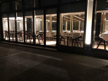 Parking in 3 BHK Apartment at DLF The Crest, Sector 54 – for Rent