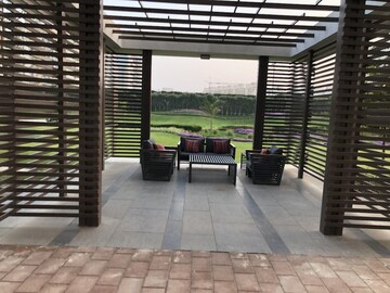 Parking in 3 BHK Apartment at DLF The Crest, Sector 54 – for Rent