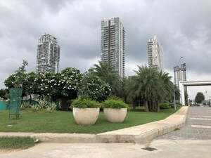 3 BHK Apartment – Exterior View View at DLF The Crest, Sector 54 - for Rent