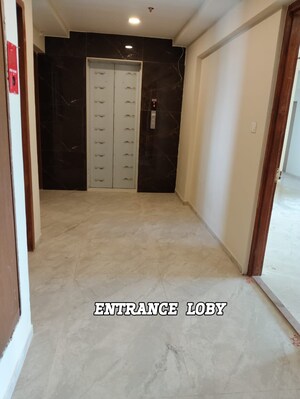 Room in 2 BHK Apartment at Vasundhara Geetanjali Paradise, Malad West – for Rent