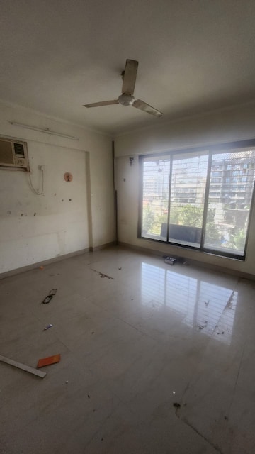Bedroom in 2 BHK Apartment at Safal Classic, Chembur – for Rent