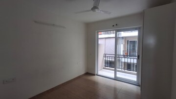 Room in 3 BHK Apartment at Sushma Valencia, International Airport Road – for Rent