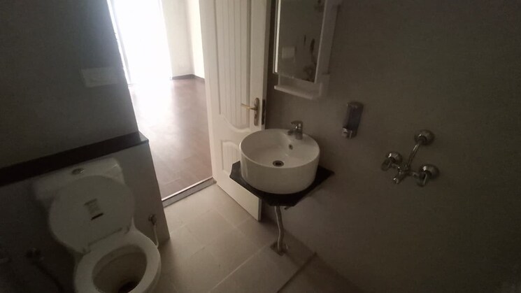 Bathroom, sushma-valencia 3 Bedroom 2250 Sq.Ft. Apartment In International Airport Road Zirakpur 9369811