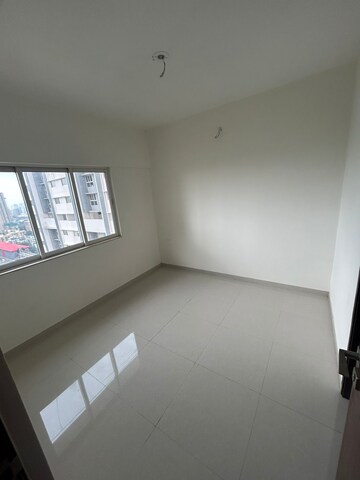 Master Bedroom in 1 BHK Apartment at Omkar Signet, Malad East – for Rent