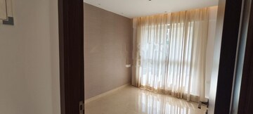 Furnished Amenities in 3 BHK Apartment at Hiranandani Highland, Powai – for Rent