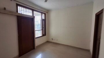 Room in 2 BHK Apartment at Penta Homes, Vip Road – for Sale