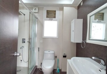 Bathroom in 4 BHK Apartment at Gulmohar Park – for Rent