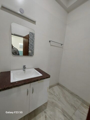 Bathroom in 2.5 BHK Apartment at Central Park 3 Flower Valley, Sohna Sector 33 – for Sale