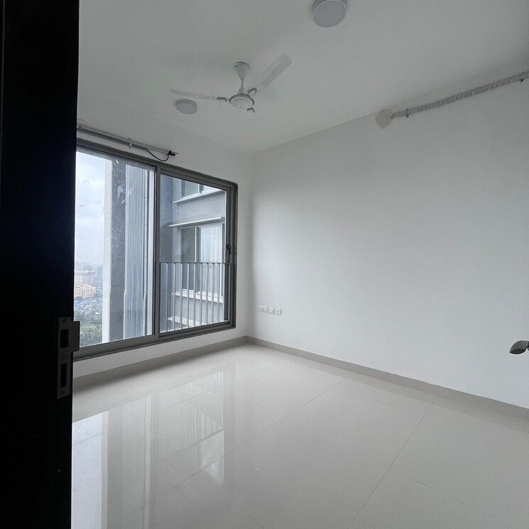 Room, sunteck-city-avenue-4 2 Bedroom 700 Sq.Ft. Apartment In Goregaon West Mumbai 9369896