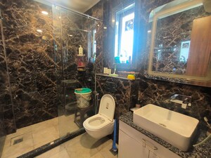 Team Area in 3 BHK Builder Floor at Sushant Tower, Sector 56 – for Sale