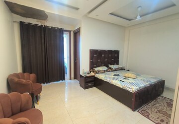 Bedroom in 3 BHK Builder Floor at Sushant Tower, Sector 56 – for Sale