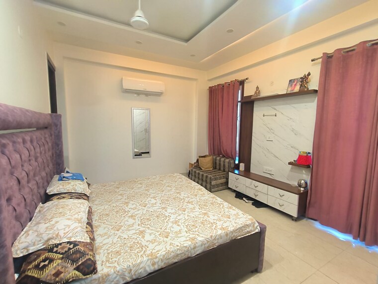 Bedroom, sushant-tower 3 Bedroom 300 Sq.Ft. Builder Floor In Sector 56 Gurgaon 9369905