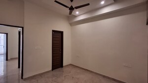 Room in 3 BHK Apartment at Patiala Road – for Rent