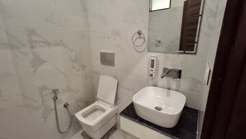 Bathroom in 3 BHK Apartment at Patiala Road – for Rent