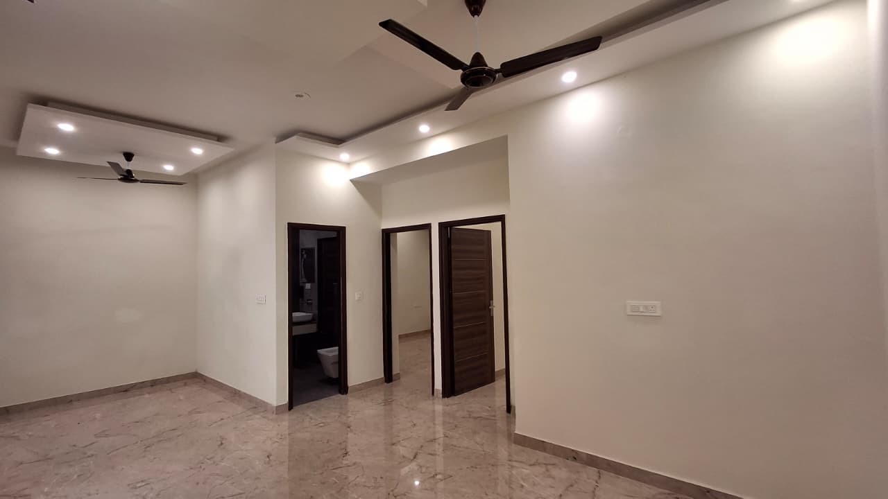 3 BHK + Pooja Room Apartment For Rent in Patiala Road