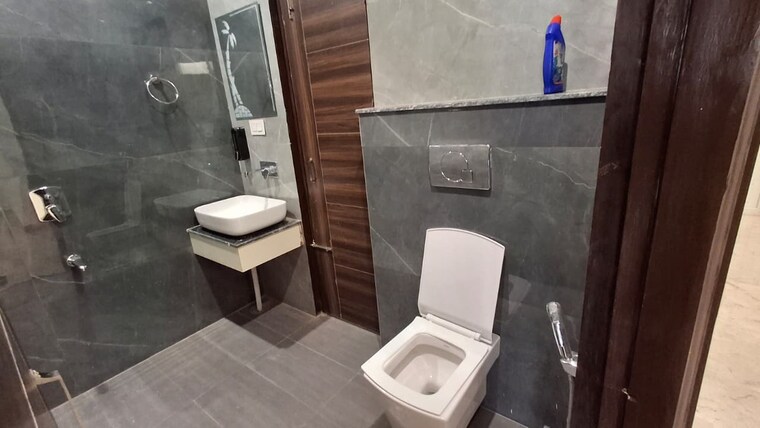 Bathroom, patiala road 3 Bedroom 1500 Sq.Ft. Apartment In Patiala Road Zirakpur 9369914