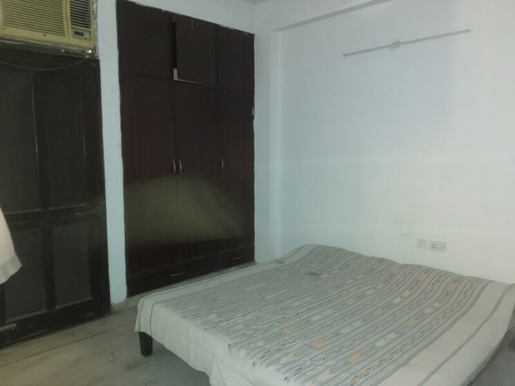Bedroom, sarita-vihar-pocket-j-rwa 3 Bedroom 2000 Sq.Ft. Apartment In Sarita Vihar Delhi 9369986
