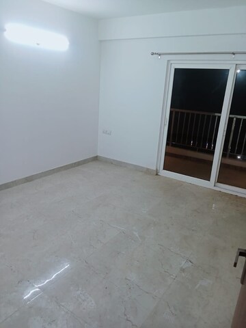 Room in 3 BHK Apartment at Uninav Eden, Raj Nagar Extension – for Rent