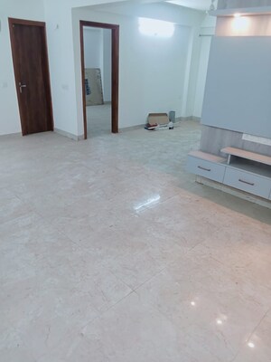 Room in 3 BHK Apartment at Uninav Eden, Raj Nagar Extension – for Rent