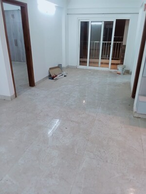 Room in 3 BHK Apartment at Uninav Eden, Raj Nagar Extension – for Rent