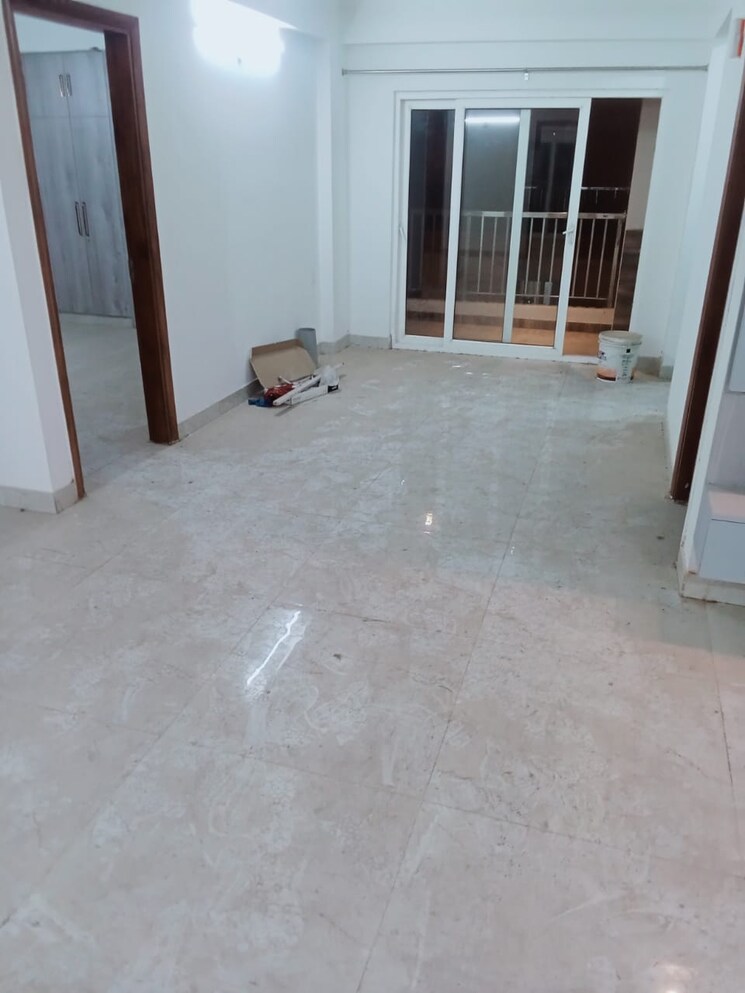 Room, uninav-eden 3 Bedroom 2090 Sq.Ft. Apartment In Raj Nagar Extension Ghaziabad 9369968