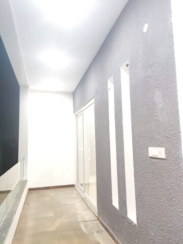 Building Lobby in 5 BHK Villa at Gomti Homes, Nabha – for Rent