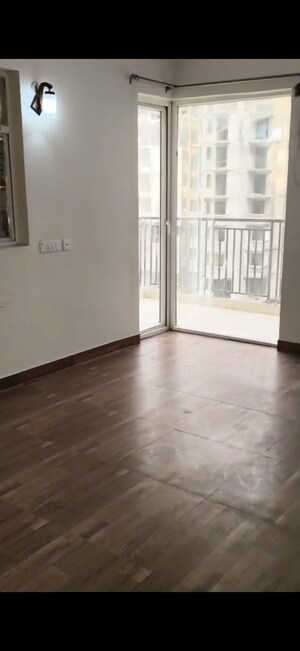 Room in 2 BHK Apartment at Apex Athena, Sector 75 – for Sale